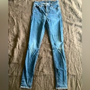 Lucky Brand Skinny Jeans with Rip